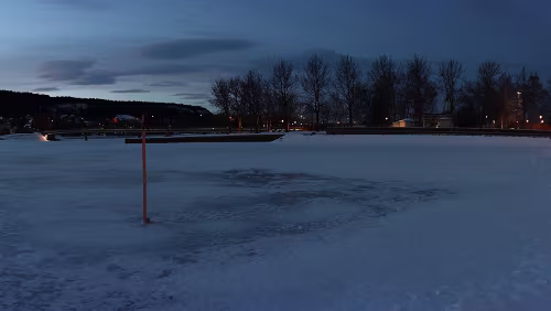 Sunne – Östersund Der See kann betreten werden. Panorama .