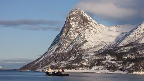 Harstad – Stamsund Herrliches Wetter, Meer, Berge, Schnee…