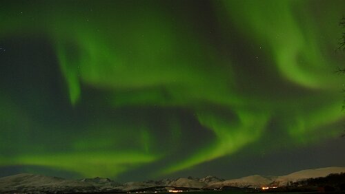 Longyearbyen – Tromsø Nordlys direkt hinter dem Sydspissen Hotel