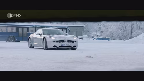 „Einer nach dem anderen“ Ein Fisker Karma.