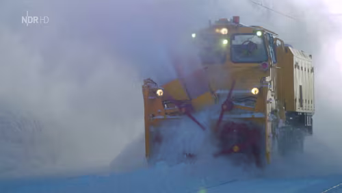 NDR | Vom Fjell zu den Fjorden - Mit dem Zug durch Norwegens Winter Finse stasjon