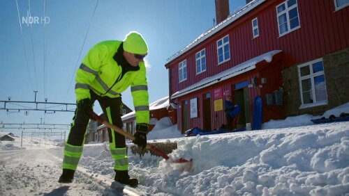 NDR | Vom Fjell zu den Fjorden - Mit dem Zug durch Norwegens Winter Finse stasjon