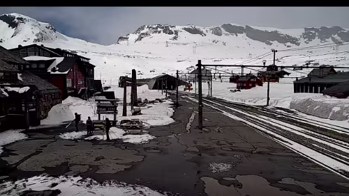 Finse stasjon Da hat es noch mal etwas frischen Schnee gegeben