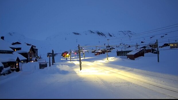 Januar Bilder von der WebCam Finse stasjon .