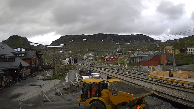 August Bilder von der WebCam Finse stasjon .