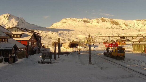 November Bilder von der WebCam Finse stasjon .