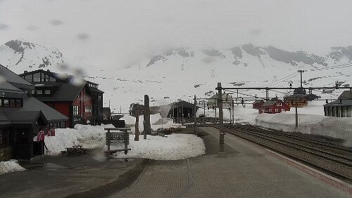 Screenshot 2025-04-27 181343